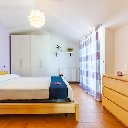 Attico Alba Rosa - Myho Casa شقة ألبا أدرياتيكا